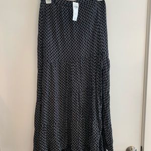 Full length slit skirt. SM